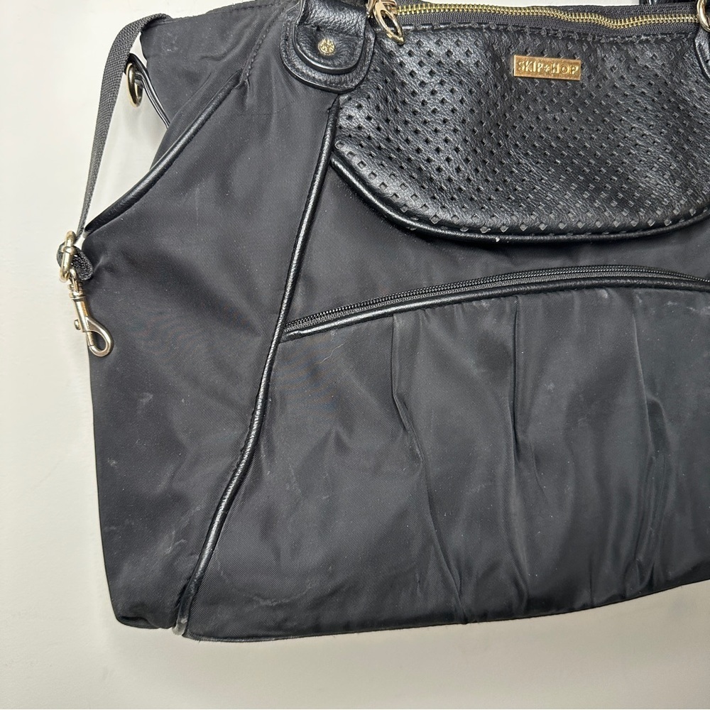 Skip Hop Studio Select Diaper Bag Black - Picture 9 of 10
